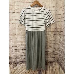 Tickled Teal Dress‎ Womens Medium Midi Gray Striped Short Sleeve Belted Stretch
